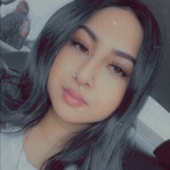 Meet your Posher, Maria - Picture 1 of 1